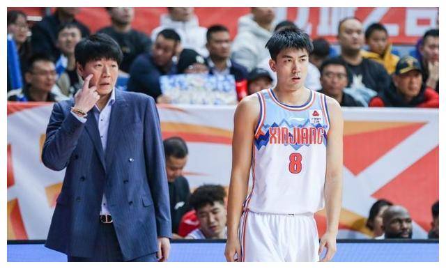 新疆男篮战胜广州队，实力碾压对手再现神勇(新疆男篮广州男篮)