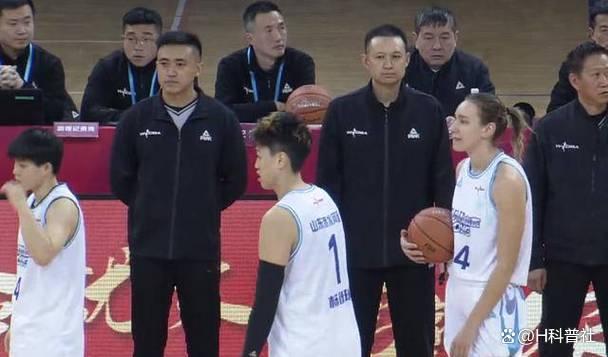 罗欣棫出战19分钟，投篮4中1、三分2中1得到5分3篮板